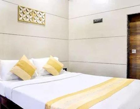 Hotel Amrita Mogappair Chennai Eksteriør billede