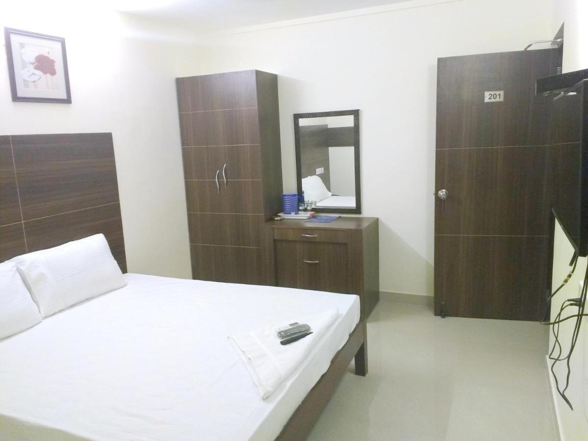 Hotel Amrita Mogappair Chennai Eksteriør billede